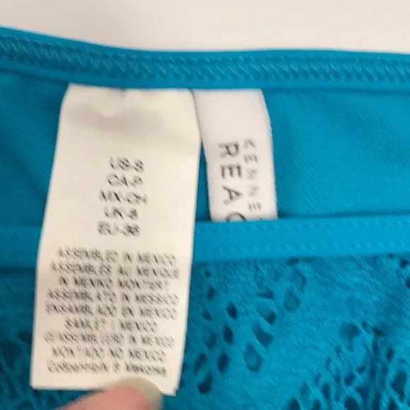 Kenneth Cole • Crochet Hipster Bikini Bottoms Sz S - Picture 4 of 6